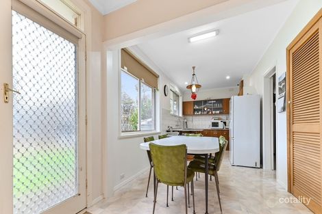 Property photo of 26 Lynden Grove Mount Waverley VIC 3149