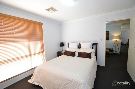 Property photo of 10 Belgravia Place Canning Vale WA 6155