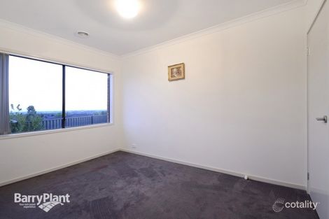 Property photo of 6 Eyre Place Pakenham VIC 3810