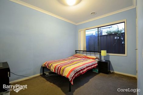 Property photo of 6 Eyre Place Pakenham VIC 3810