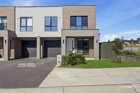 19 Grandeur Pde, Riverstone, NSW 2765