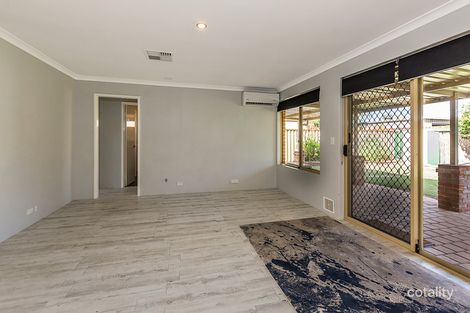 Property photo of 10 Halfmoon Place Waikiki WA 6169
