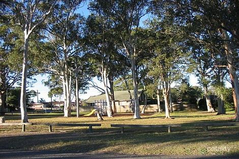 9w Waverley Rd, Mannering Park, NSW 2259