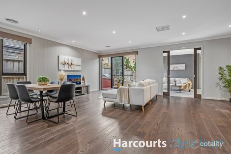 Property photo of 34 Flowerbloom Crescent Clyde North VIC 3978