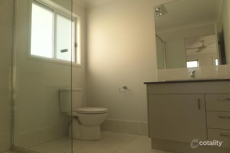 Property photo of 37 Pearl Crescent Caloundra West QLD 4551