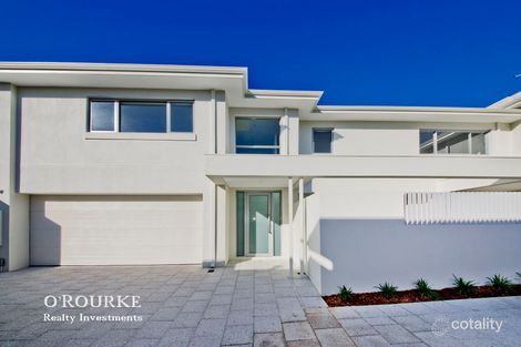 5b Wheatcroft St, Scarborough, WA 6019