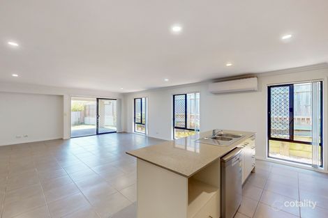 Property photo of 28 Lakeview Place Springfield Lakes QLD 4300