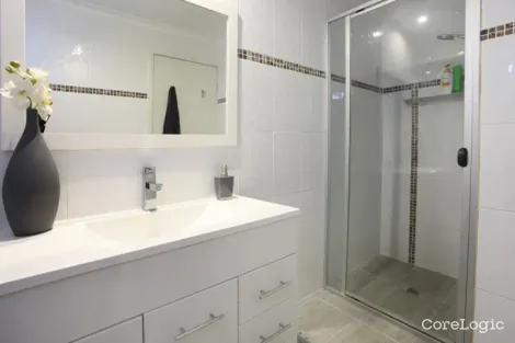Property photo of 2/198 Whiting Street Labrador QLD 4215