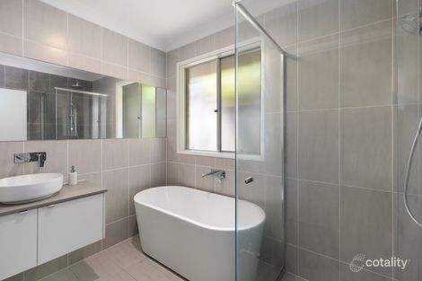 Property photo of 5 Julianne Street Green Point NSW 2251