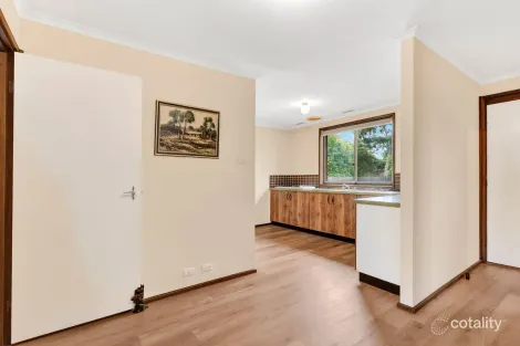 Property photo of 12 McGlinn Place Gowrie ACT 2904