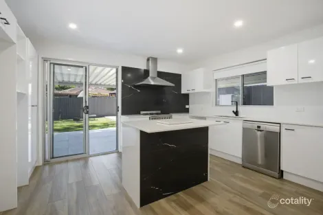 Property photo of 7 Jabiluka Drive Highland Park QLD 4211