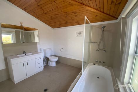 Property photo of 19 Taylor Road Young NSW 2594