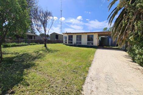 8 Young St, Kingston Se, SA 5275