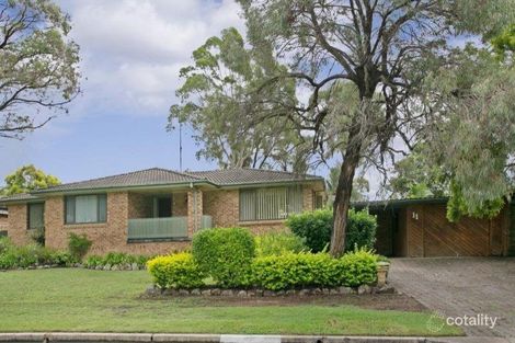 11 Chidley Cres, Metford, NSW 2323