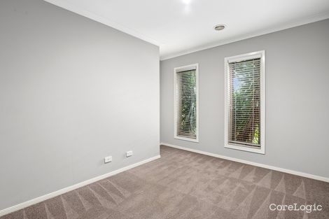 Property photo of 16 Saul Avenue Berwick VIC 3806