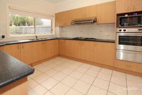 Property photo of 17 Lucy Hill Rise Rowville VIC 3178