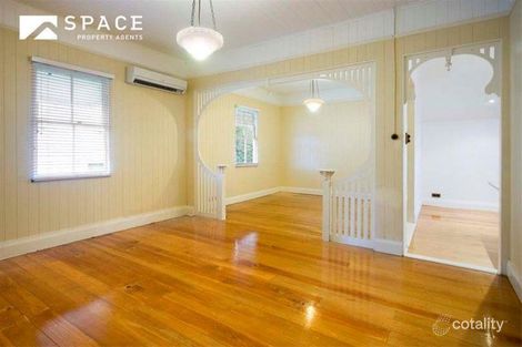Property photo of 52 Lindsay Ashgrove QLD 4060
