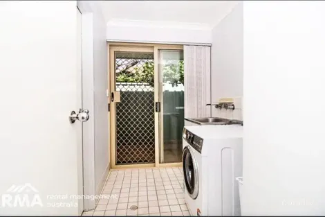 Property photo of 30 Cuthbertson Drive Cooloongup WA 6168