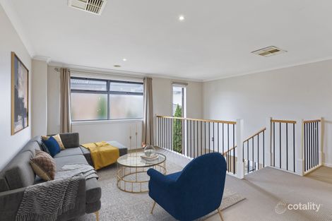 Property photo of 7 Tununga Circuit Kangaroo Flat VIC 3555