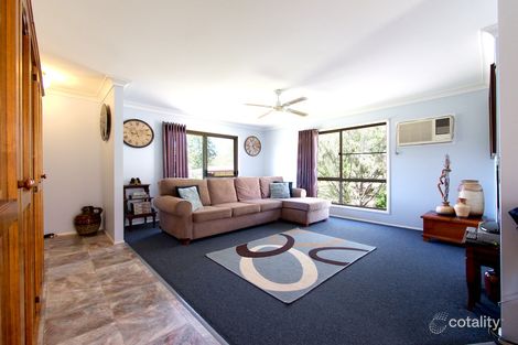 Property photo of 9 Eileen Court Kensington Grove QLD 4341