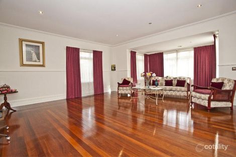 Property photo of 13 Herriotts Boulevard Glen Waverley VIC 3150