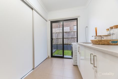 Property photo of 4 Parkfield Drive Cranbourne North VIC 3977