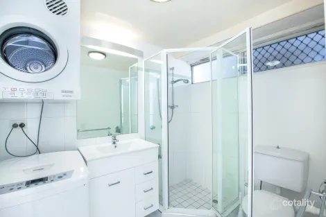 Property photo of 4/554 Main Street Kangaroo Point QLD 4169