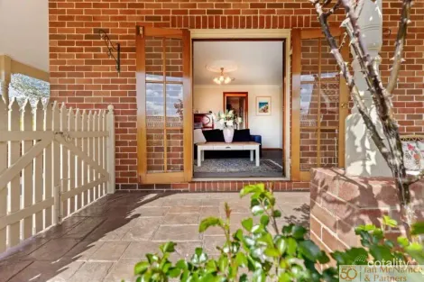 Property photo of 140 Bicentennial Drive Jerrabomberra NSW 2619