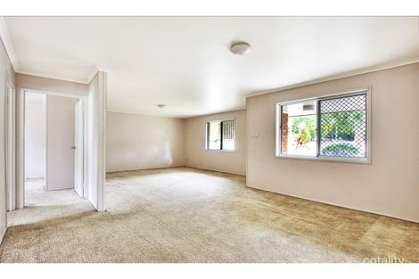 Property photo of 35 O'Connor Crescent Mansfield QLD 4122