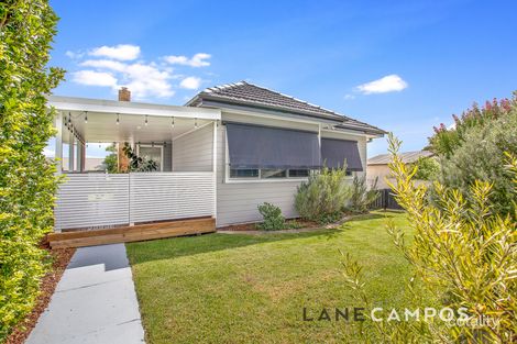 4 Lovell Pde, Shortland, NSW 2307