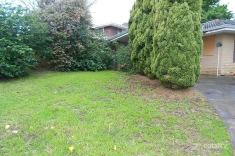 Property photo of 33 Abbott Way Swan View WA 6056