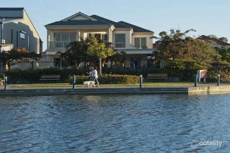 Property photo of 8 Lakeside Close Mawson Lakes SA 5095