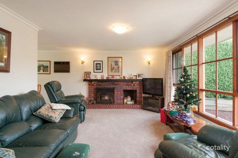 Property photo of 14 Chisholm Court Croydon North VIC 3136