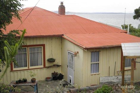 63 Wells Pde, Blackmans Bay, TAS 7052
