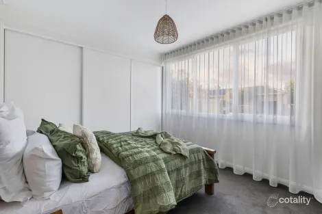 Property photo of 31 Castleton Road Herne Hill VIC 3218