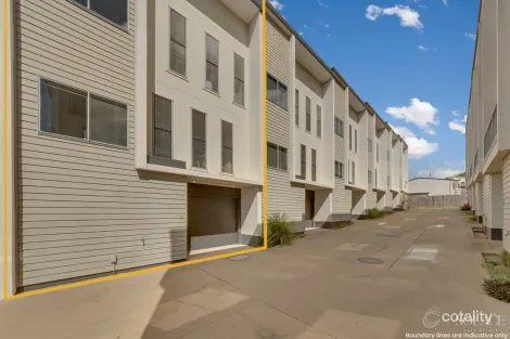Property photo of 1/7 View Street West Gladstone QLD 4680