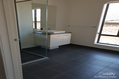Property photo of 26 Appleberry Way Wallan VIC 3756