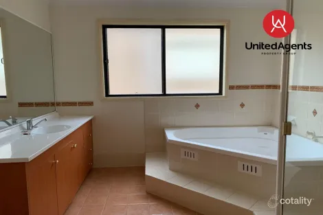 Property photo of 37 Wainewright Avenue West Hoxton NSW 2171