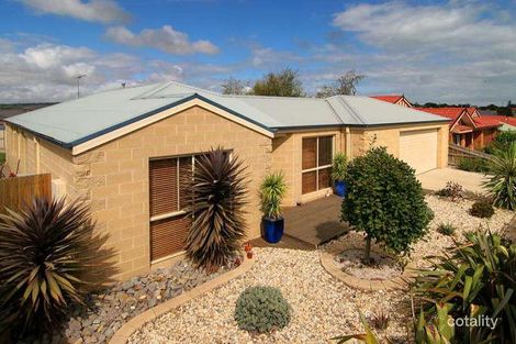 Property photo of 64 Hyperno Way Mount Martha VIC 3934