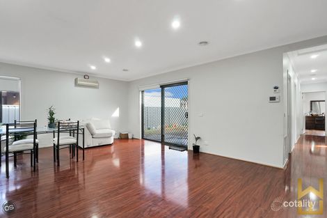 Property photo of 33 Arrowhead Street Manor Lakes VIC 3024