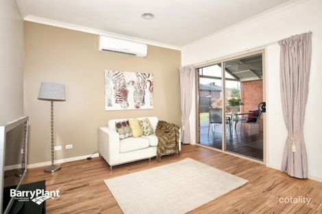 Property photo of 5 Girraween Crescent Craigieburn VIC 3064