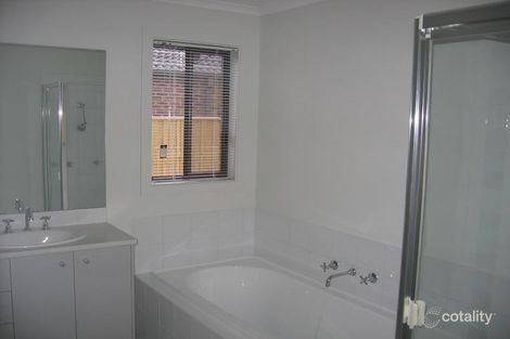 Property photo of 19 Hamish Drive Tarneit VIC 3029