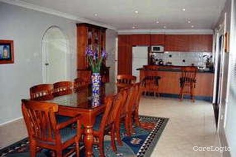 Property photo of 16 Barnes Crescent Menai NSW 2234