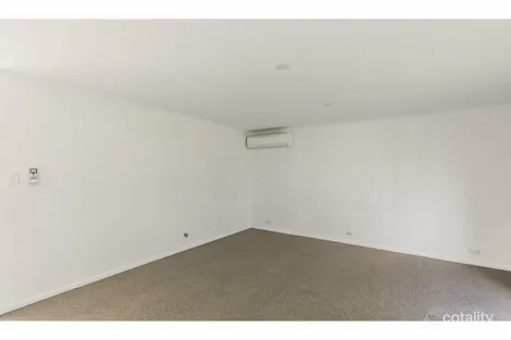 Property photo of 19 Bickner Way Parmelia WA 6167