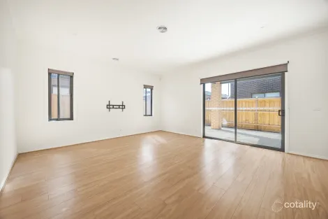 Property photo of 19 Wildlife Circuit Fraser Rise VIC 3336