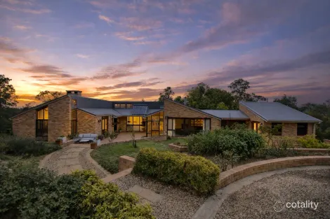 109 Orchard View Rd, Armidale, NSW 2350