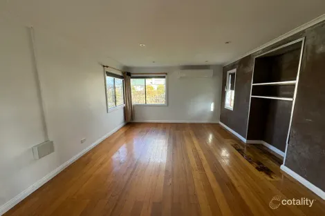 Property photo of 13 Sturt Crescent Mayfield TAS 7248