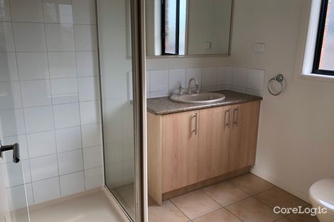 Property photo of 10 Osmington Circle Narre Warren South VIC 3805