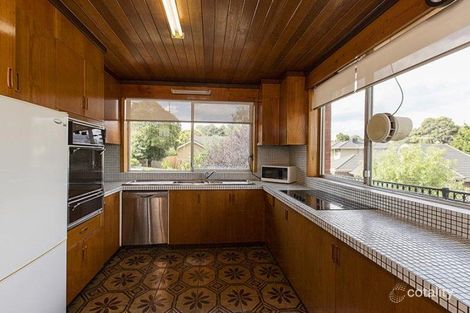 Property photo of 391 Waverley Road Mount Waverley VIC 3149