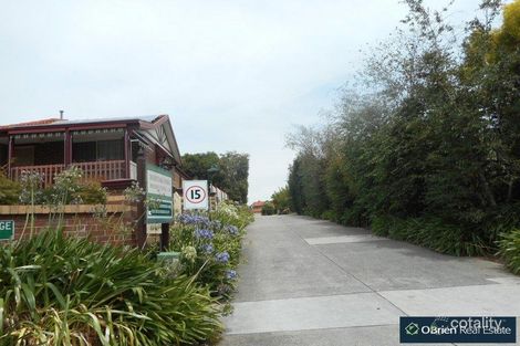 Property photo of 22/8 Monteith Crescent Endeavour Hills VIC 3802